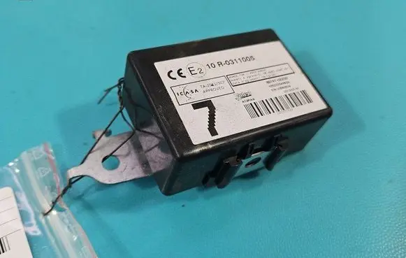 Toyota Auris E180 Central body control module 89741-02230 IMPRK1459197