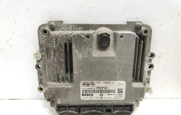 Ford Focus Engine control unit/module 7M5112A650UD 0281012487