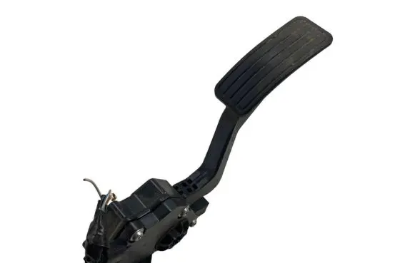 Subaru Outback Accelerator throttle pedal 36010AG140 1988007120 08K07C00443