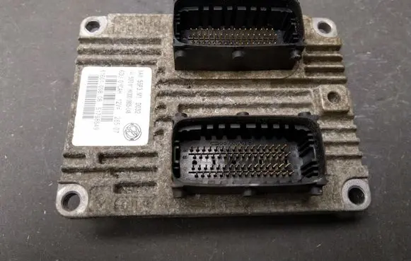 Honda CR-V Engine control unit/module IAW5SF3M1 6160109808