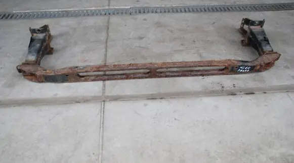 Volvo XC60 Front bumper support beam XXX 185KM