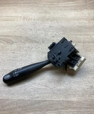 Toyota Yaris Indicator stalk 1736482