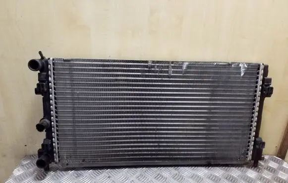 Coolant radiator