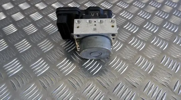 Toyota Prius (XW50) ABS Pump 4451047070