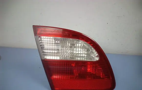 Mercedes-Benz E W211 Tailgate rear/tail lights A2118201364 379503