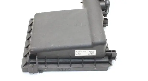 Toyota Auris E180 Air filter box cover MF1001418510