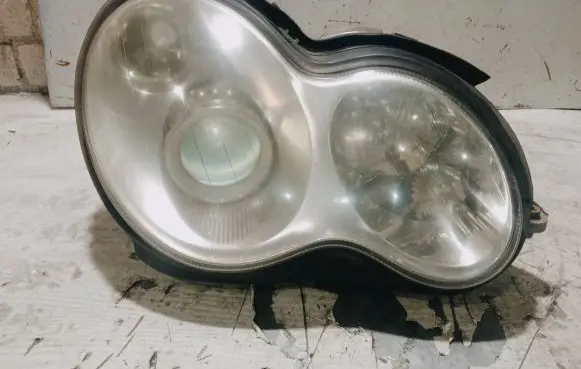 Mercedes-Benz C W203 Headlight/headlamp A2038204061 0301166676 20602S0002