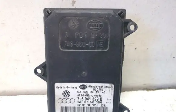 Volkswagen Touareg I Xenon control unit/module 7L6941329B