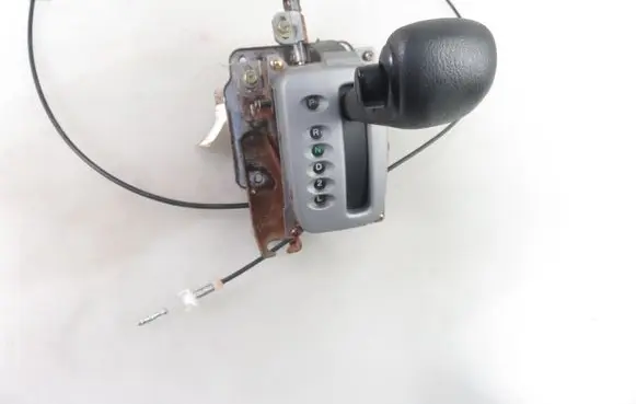 Mitsubishi Pajero Pinin Gear shifter/selector 