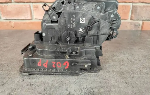 BMW X3 G01 Front door lock 9492094 19864010