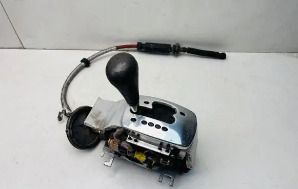Audi A8 S8 D2 4D Gear shifter/selector 4D0713041