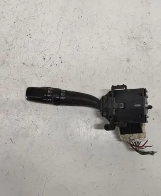 Toyota Avensis T250 Indicator stalk