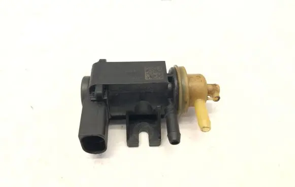 Volkswagen Caddy Turbo solenoid valve 1K0906627B 26066 401464A