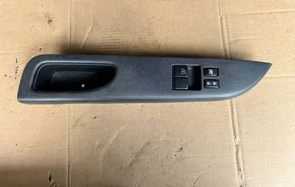 Nissan Micra Electric window control switch 809611HD6A