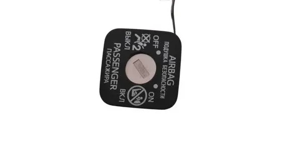 Toyota C-HR I Passenger airbag on/off switch 