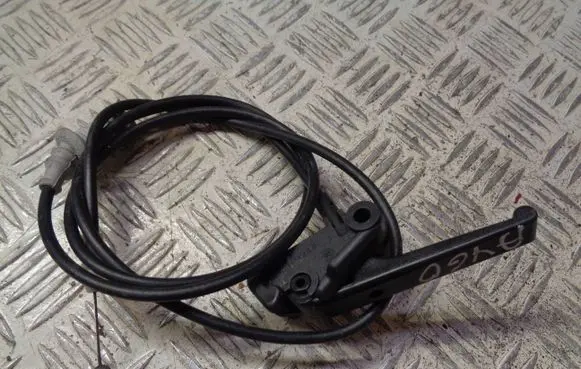 Peugeot 107 Engine bonnet/hood lock release cable