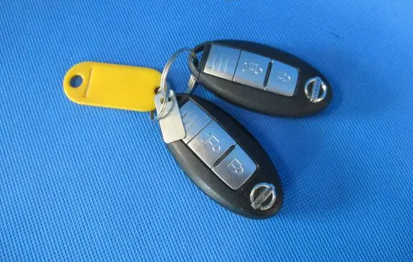 Nissan Qashqai Ignition key/card 