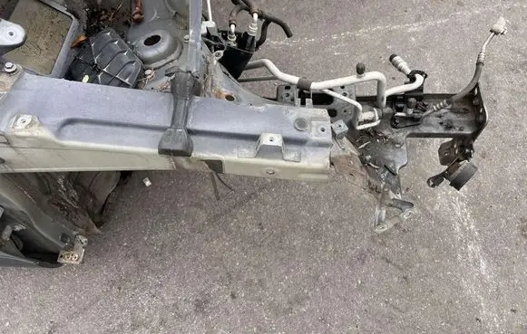 Volkswagen Tiguan Front side member