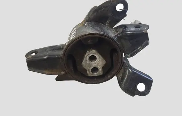 Hyundai i40 Engine mount bracket 218303Z400