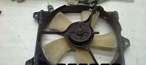 Toyota Avensis T220 Electric radiator cooling fan d4d