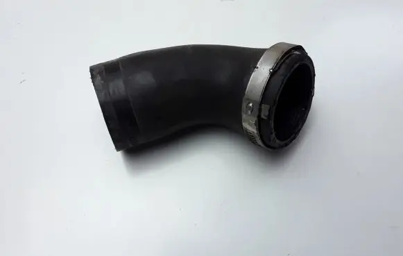 Intercooler hose/pipe