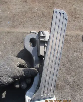 Volkswagen Golf VII Accelerator throttle pedal VW1K1723503AP