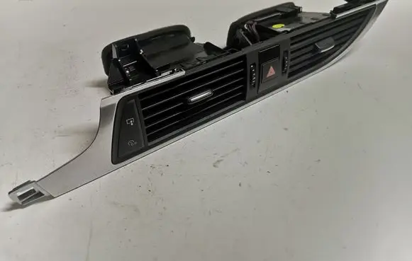 Dash center air vent grill