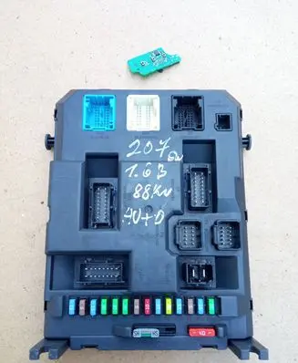 Peugeot 207 Comfort/convenience module 9664983180 22661F01 20090615