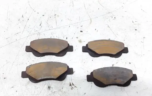 Peugeot 107 Brake pads (front) 
