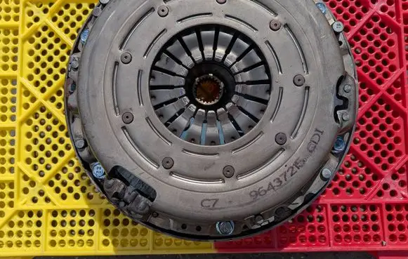 Chevrolet Nubira Clutch set kit 96437215 96437215CDI