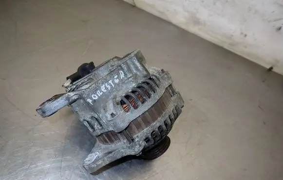 Subaru Forester SF Generator/alternator 23700AA280