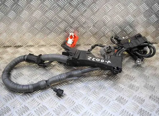 Toyota Avensis T270 Engine installation wiring loom