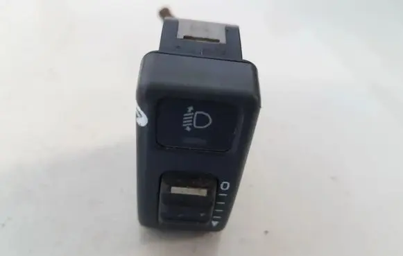 Volvo S70 V70 V70 XC Headlight level height control switch 9162960 97W20K