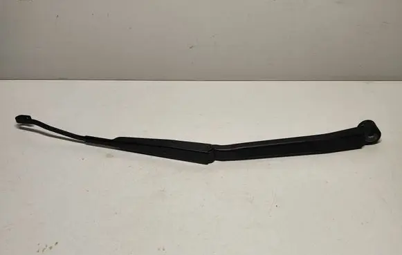 Lexus ES 250 - 300 - 330 Front wiper blade arm