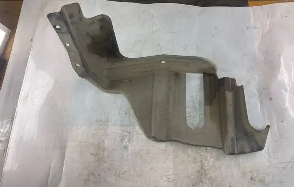 Hyundai Matrix Front bumper skid plate/under tray 