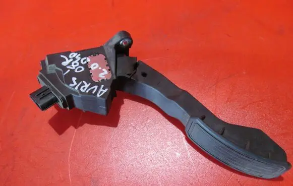 Toyota Auris 150 Accelerator throttle pedal 7811002010