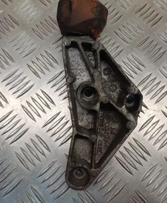 Audi A6 S6 C6 4F Engine mounting bracket 4F0199343K