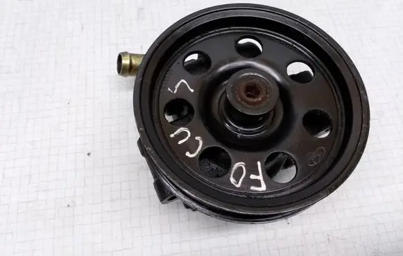 Ford Focus Power steering pump XS4E3A733AC