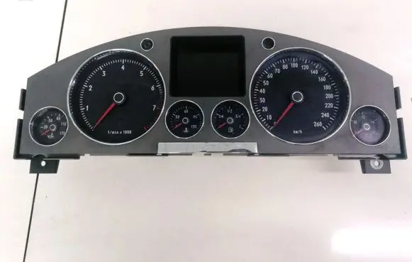 Volkswagen Phaeton Speedometer (instrument cluster) 3D0920882L 0363619402