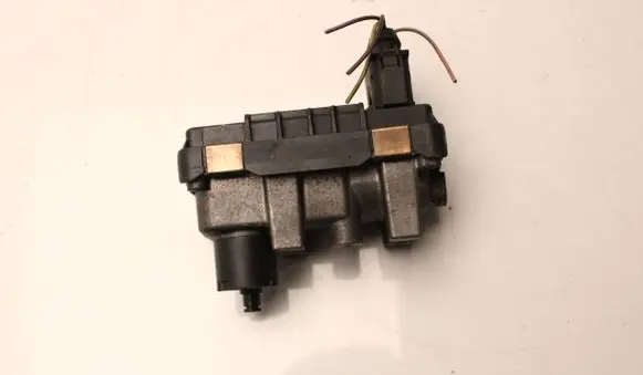 Jaguar X-Type Turbine electric control actuator 6NW008412