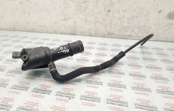Audi A6 S6 C6 4F Engine coolant pipe/hose 03L121132A