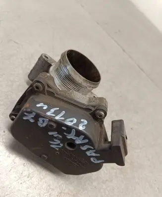 Volkswagen PASSAT B7 Throttle valve 03L128063Q 207117872