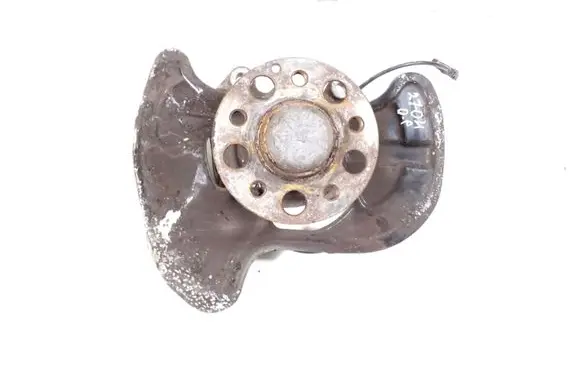 Mercedes-Benz E C207 W207 Front wheel hub A2043320201