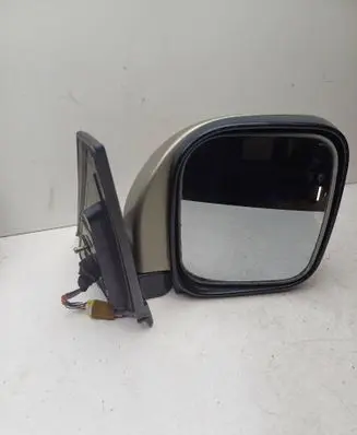 Mitsubishi Pajero Front door electric wing mirror 010408 J993