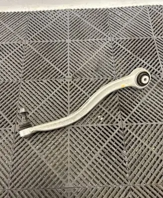 Dodge Durango III Front control arm 8095668