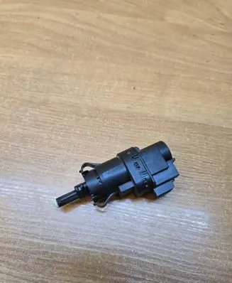 Brake pedal sensor switch