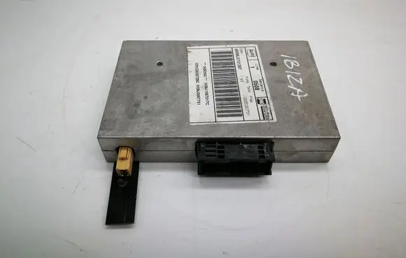 Seat Ibiza IV (6J,6P) Bluetooth control unit module W01Z0035729C W06J0857751