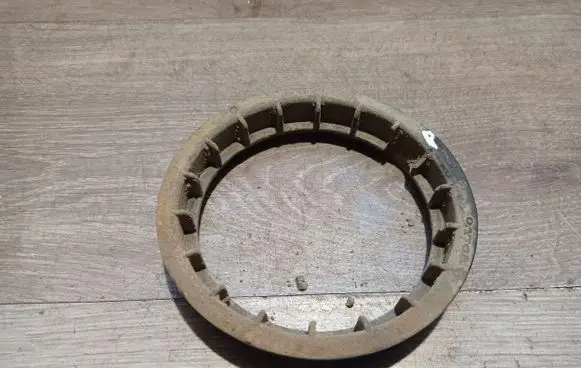 Volvo S60 In tank fuel pump screw locking ring/nut 8649739