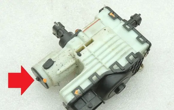 Ford Ranger Adblue pump 1936355 BC345L227DE
