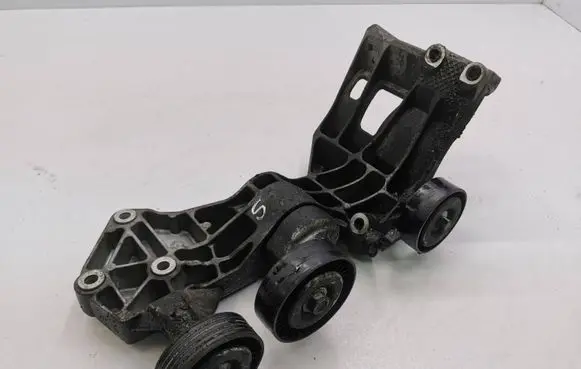 Mercedes-Benz B W245 Alternator belt tensioner 